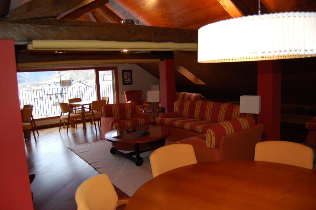 Hotel Vall Ferrera Areu Екстериор снимка